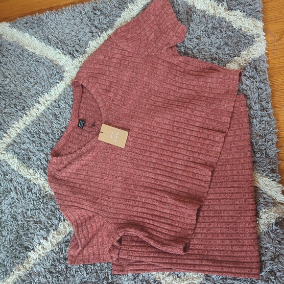 NWT SHEIN Frenchy Drop Shoulder Tee & Ribbed Knit Skirt Set Size M - Picture 3 of 6